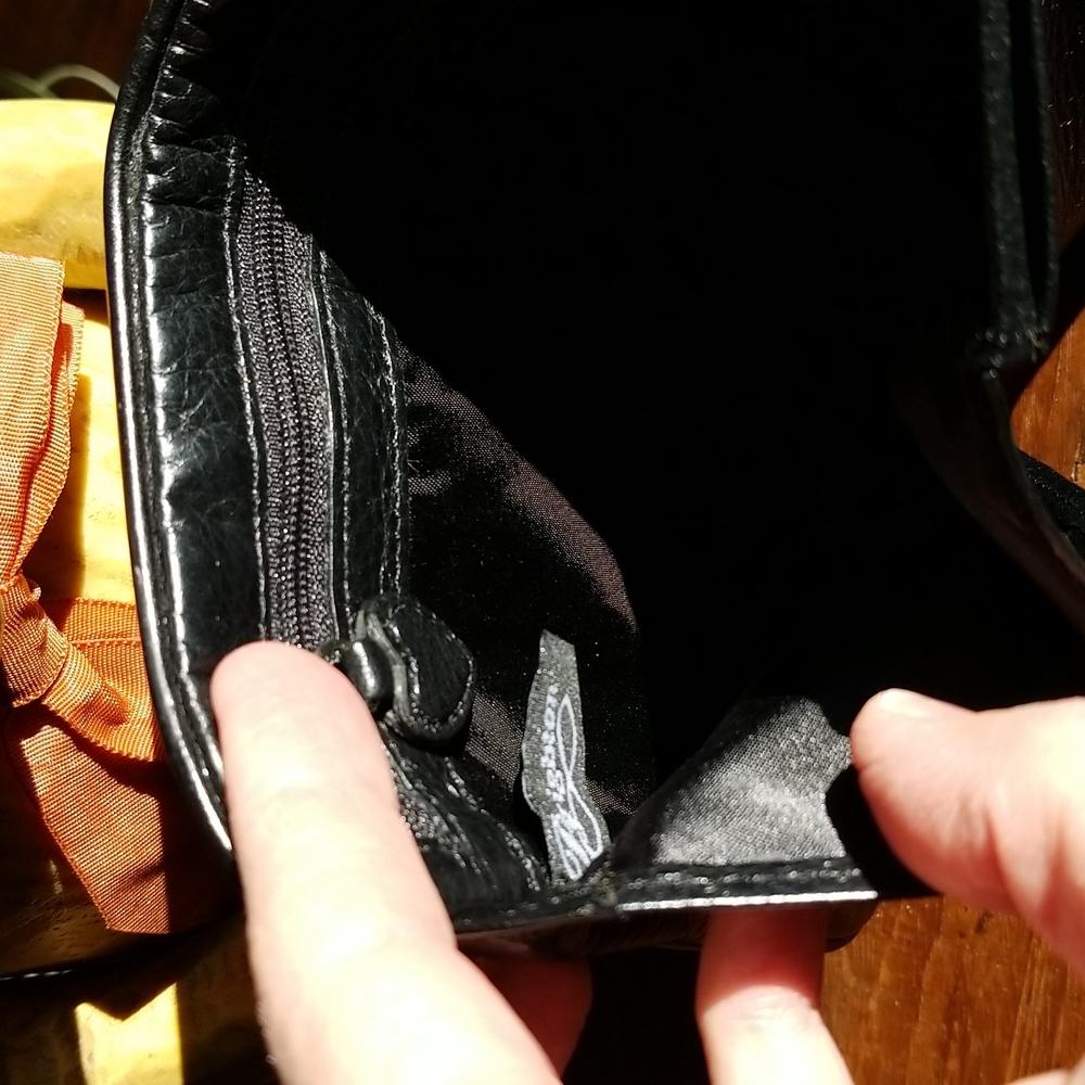 Brighton Wallet - Picture 5 of 10